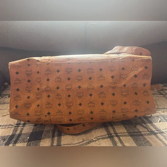 MCM Munchen Cognac Visetos Signature Leather and Canvas XXL Travel Tote Bag RARE - Picture 7 of 14